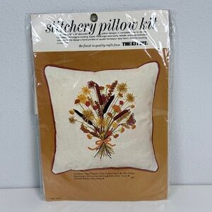 Vintage 70s Stitchery Pillow Kit Crewel Embroidery NIP